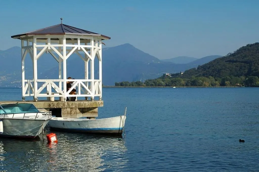 Swan Lake-Nido D'Amore Sul Lungolago Sarnico Daire