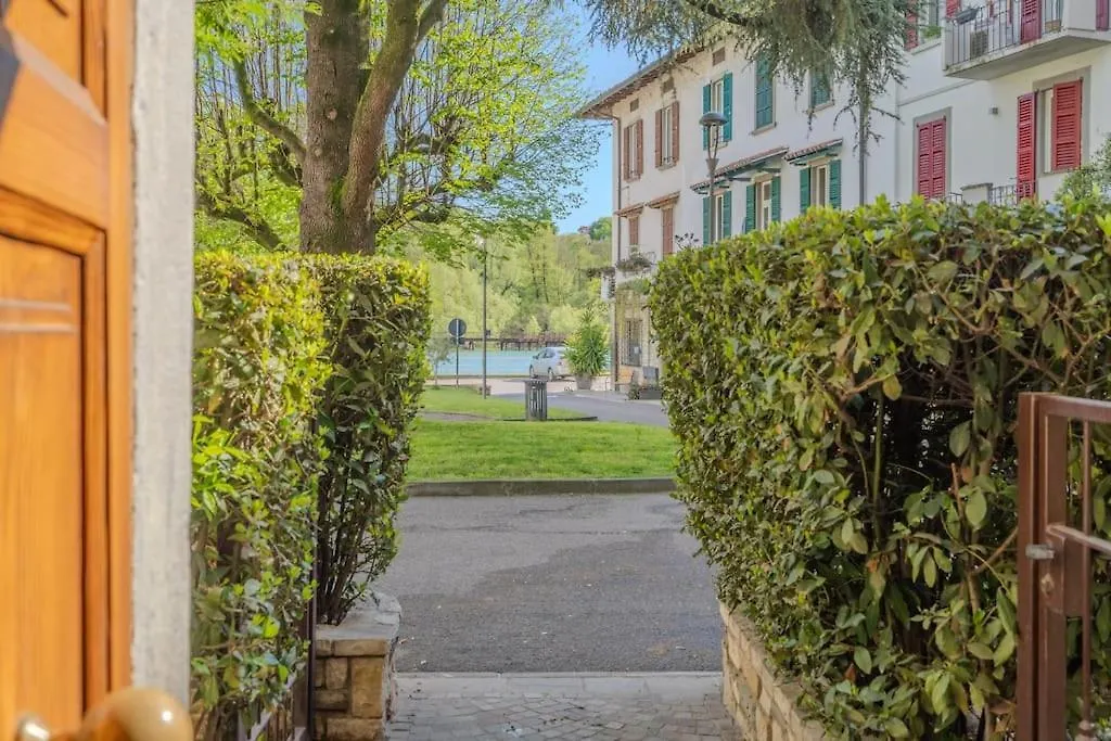 Apartment Swan Lake-Nido D'Amore Sul Lungolago Sarnico